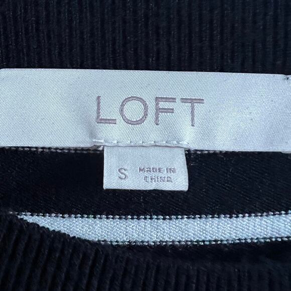 Black and white striped - Picture 4 of 4